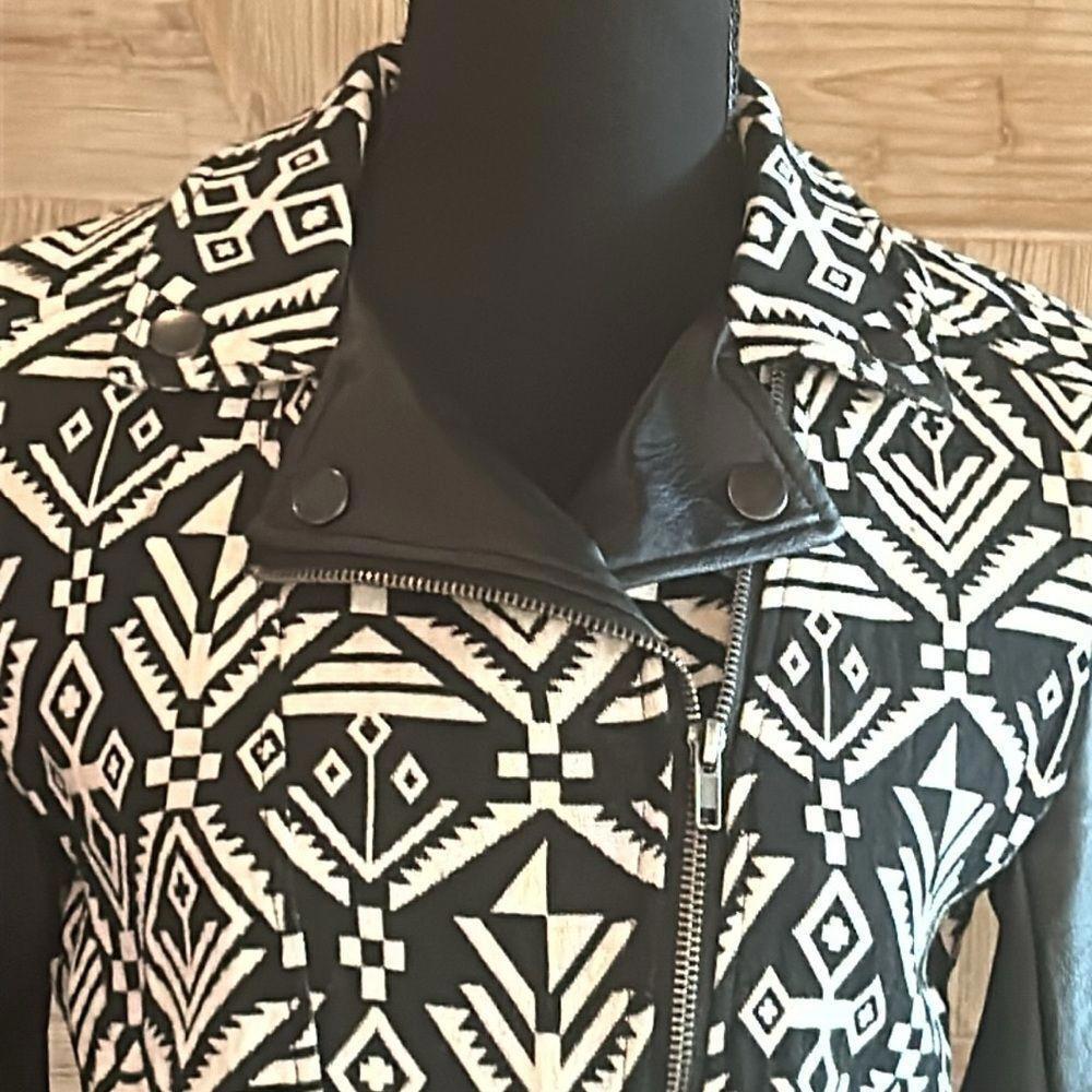 Blu Pepper Womens Moto Jacket Small Black White Aztec Print Bohochic - Picture 2 of 9